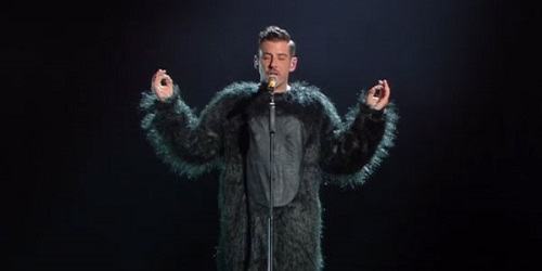 Festival di Sanremo 2017, quinta serata: vince Francesco Gabbani con Occidentali's Karma Festival di Sanremo 2017, quinta serata: vince Francesco Gabbani con Occidentali's Karma