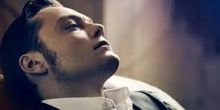 Tiziano Ferro: la svolta acquatica del tour estivo Tiziano Ferro: la svolta acquatica del tour estivo