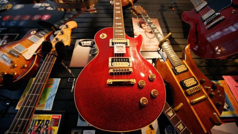 La nota casa di chitarre Gibson è sommersa dai debiti: è la fine di un mito?