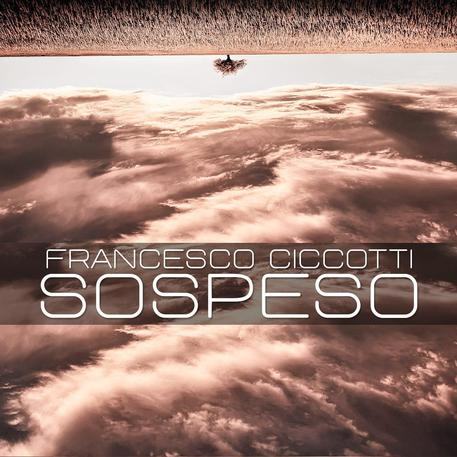 "Sospeso": una canzone per ricordare le vittime del ponte Morandi "Sospeso": una canzone per ricordare le vittime del ponte Morandi