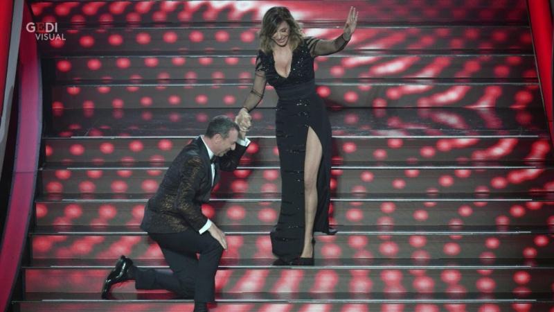 Sanremo 2020, seconda serata: twerking sobrio, tennis e super Sabrina Sanremo 2020, seconda serata: twerking sobrio, tennis e super Sabrina
