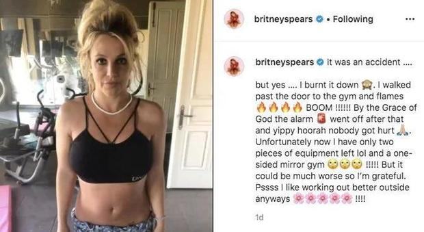 Britney Spears va a fuoco