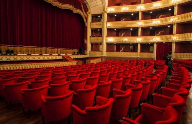 Cinema e teatri ripartono il 15 giugno: con quali regole? Cinema e teatri ripartono il 15 giugno: con quali regole?