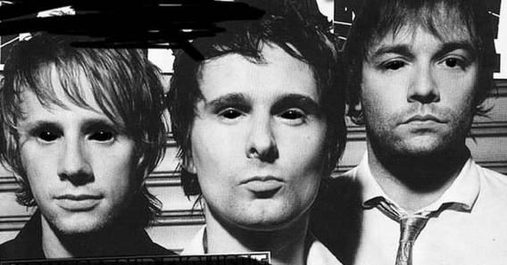 Muse: In "Drones" non c'è abbastanza amore... Muse: In "Drones" non c'è abbastanza amore...